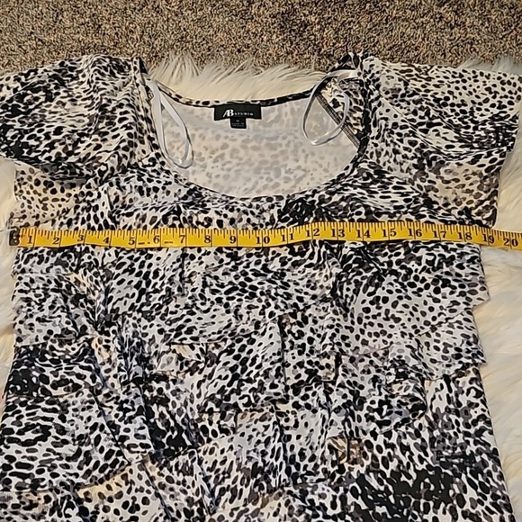 AB Studio black and white print blouse with ruffle accents - Picture 10 of 12